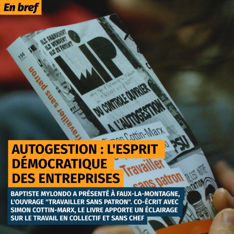 Des mains tiennent le livre travailler sans patron